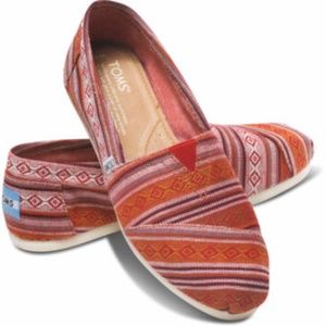 TOMS Women's Classic Tribal Red Slip On Size 9